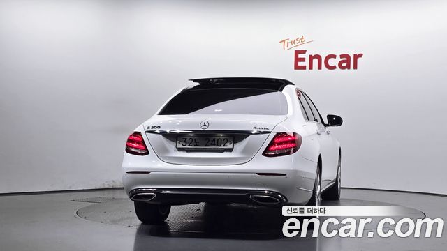Mercedes-Benz E-Class из Кореи Encar