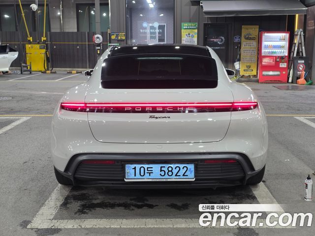 Porsche Taycan Base — пробег 48 000 км — фото 4 из 5
