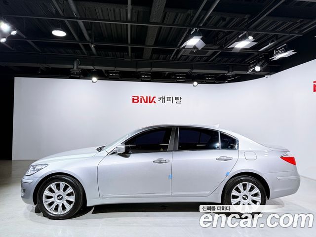 Hyundai Genesis из Кореи Encar