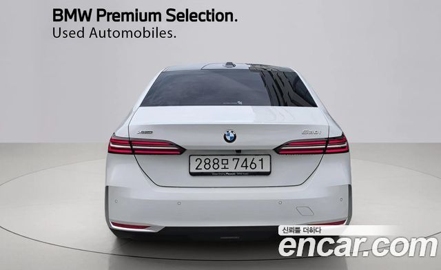 BMW 5-Series 530i xDrive — пробег 11 905 км — фото 4 из 5