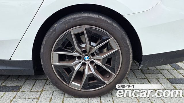 BMW 5-Series 530i xDrive — пробег 11 905 км — фото 5 из 5