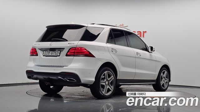 Mercedes-Benz GLE-Class GLE350 d 4MATIC — пробег 157 367 км — фото 2 из 5