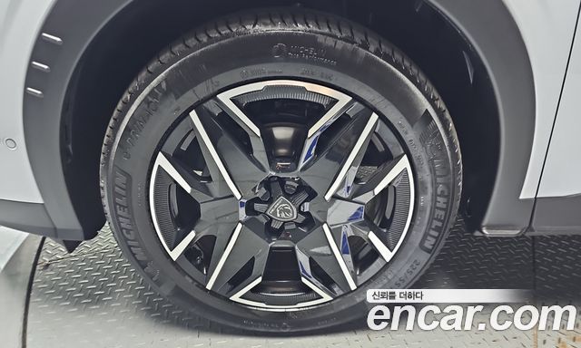 Peugeot 3008 1.2 Hybrid GT — пробег 7 685 км — фото 5 из 5