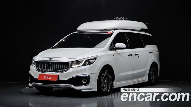 Kia Carnival Gasoline 9-seater Hi-Limousine Noblesse — пробег 114 122 км — фото 1 из 5
