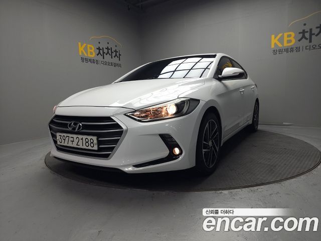 Hyundai AVANTE 1.6 e-VGT Style — пробег 107 000 км — фото 1 из 5