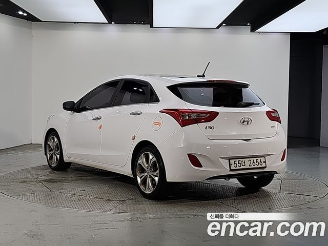 Hyundai i30 Diesel 1.6 VGT PYL — пробег 136 000 км — фото 3 из 5