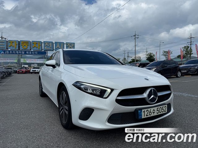 Mercedes-Benz A-Class A220 Sedan — пробег 26 800 км — фото 1 из 5
