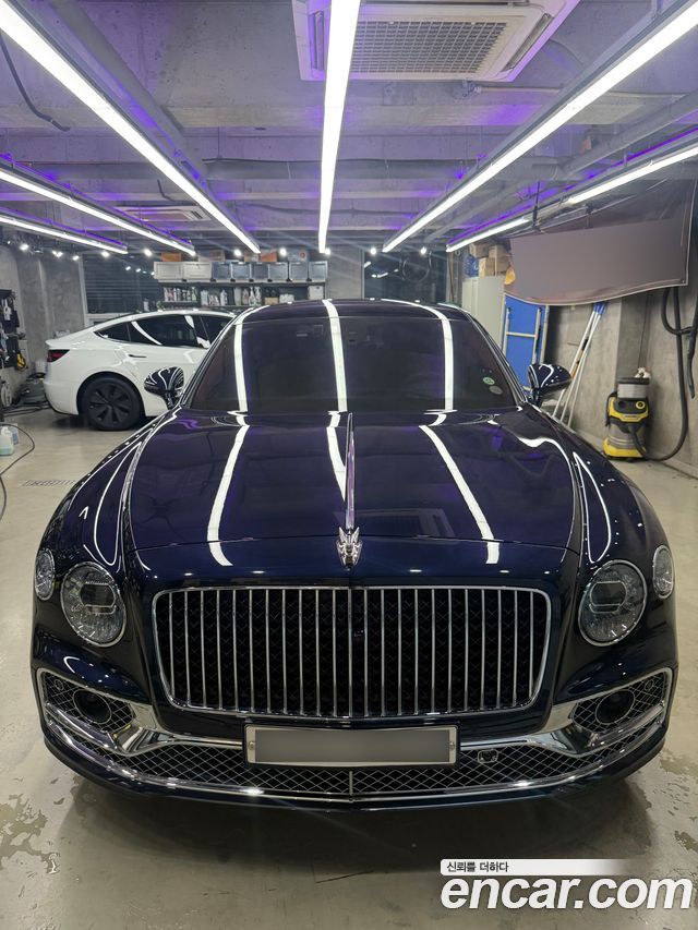 Bentley Flying Spur 4.0 — пробег 30 489 км — фото 3 из 5