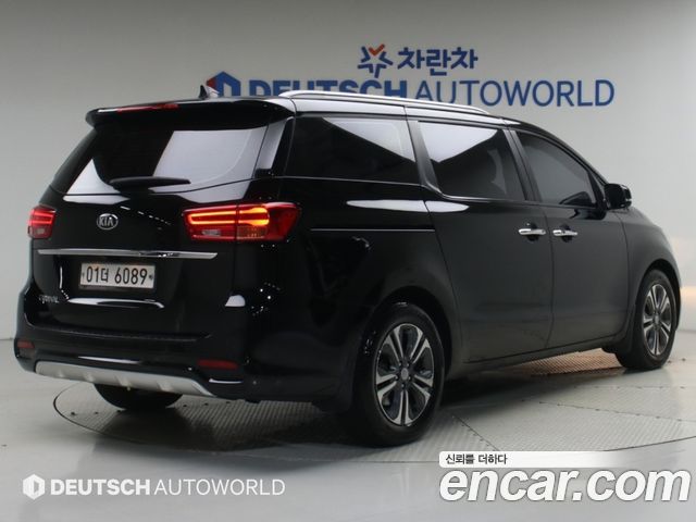 Kia Carnival из Кореи Encar