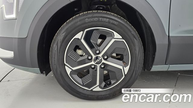 Kia Niro Trendy — пробег 57 049 км — фото 5 из 5