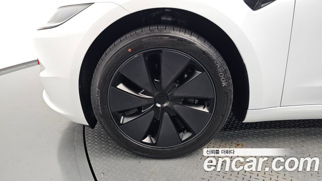 Tesla Model 3 Premium Long Range RWD — пробег 424 км — фото 5 из 5