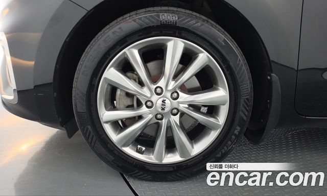 Kia Carnival 9-Seater Prstige — пробег 143 780 км — фото 5 из 5