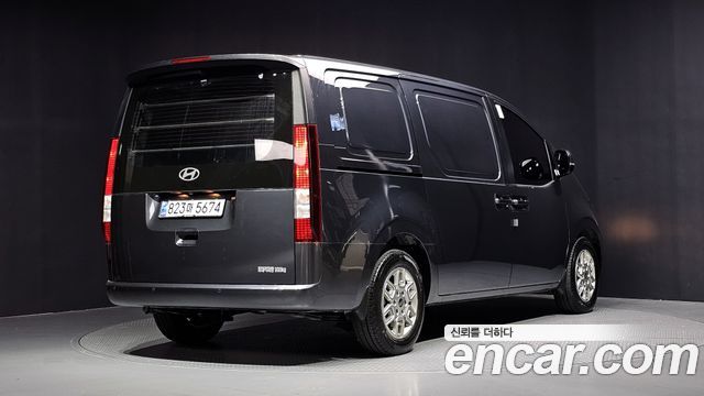 Hyundai Staria из Кореи Encar