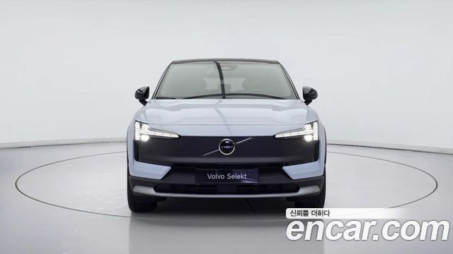 Volvo EX30 Performance Ultra — пробег 2 365 км — фото 2 из 5