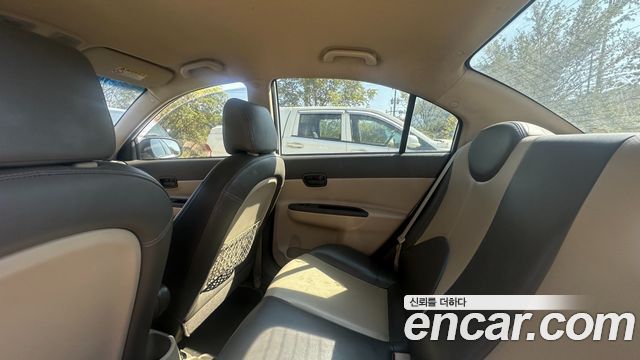 Hyundai Verna из Кореи Encar