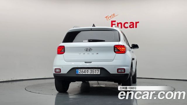 Hyundai Venue из Кореи Encar