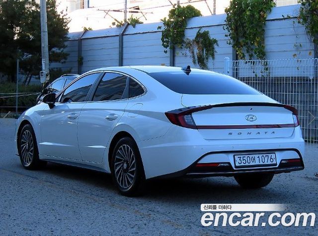 Hyundai Sonata Premium Family — пробег 107 311 км — фото 3 из 5