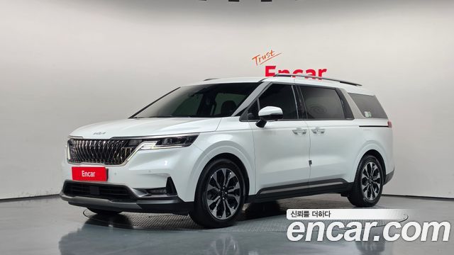 Kia Carnival Diesel 9-Seater Signature — пробег 74 057 км — фото 1 из 5