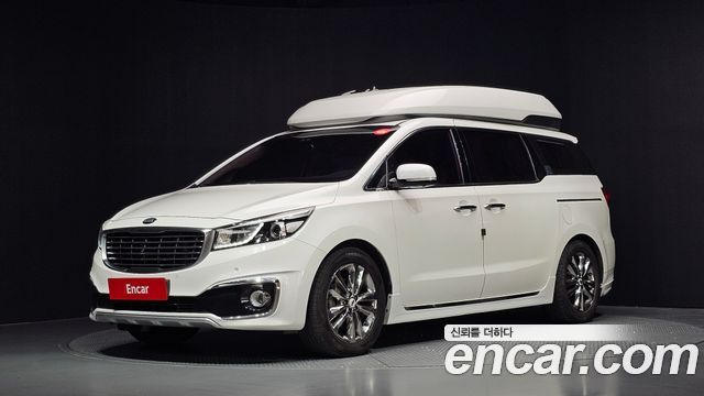 Kia Carnival 9-seater Hi-Limousine Noblesse — пробег 117 601 км — фото 1 из 5