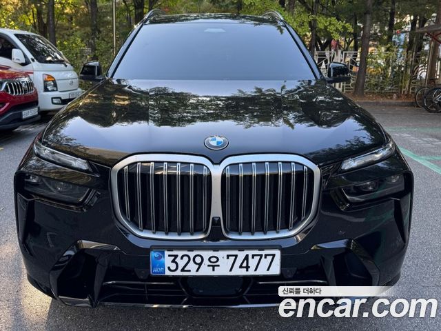 BMW X7 xDrive 40d M Sport 6STR — пробег 5 100 км — фото 3 из 5
