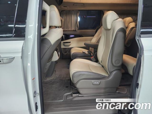 Kia Carnival Diesel 9-Seater Hi-Limousine Signature — пробег 174 014 км — фото 5 из 5