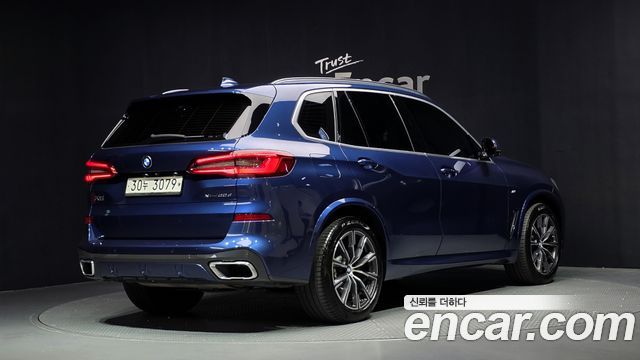 BMW X5 xDrive 30d M Sport — пробег 92 045 км — фото 2 из 5