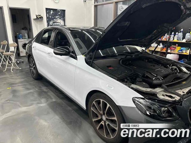 Mercedes-Benz E-Class E300 Avantgarde — пробег 127 000 км — фото 3 из 5