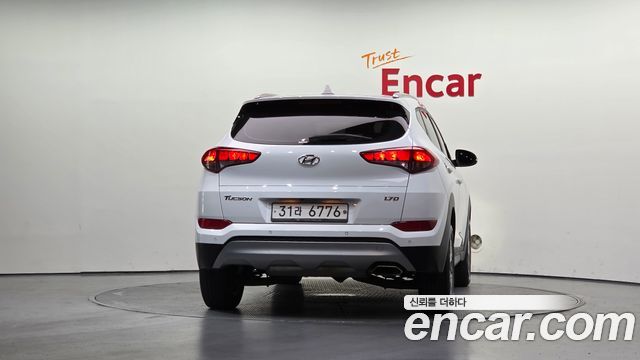 Hyundai Tucson Diesel 1.7 2WD Modern — пробег 209 614 км — фото 4 из 5