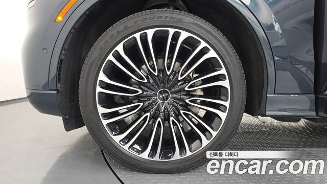 Lincoln Aviator 3.0 Black Label AWD — пробег 87 884 км — фото 5 из 5