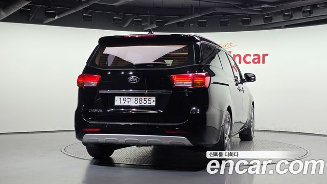 Kia Carnival 9-seater Prestige — пробег 222 913 км — фото 4 из 5