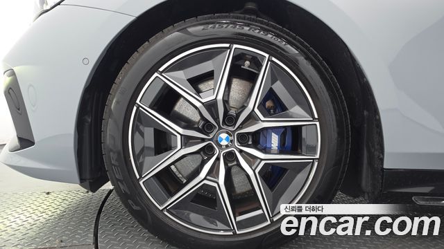 BMW i5 xDrive 40 M Sport — пробег 20 313 км — фото 5 из 5