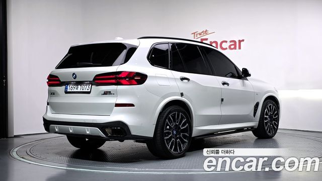 BMW X5 xDrive 50e M Sport — пробег 37 228 км — фото 2 из 5