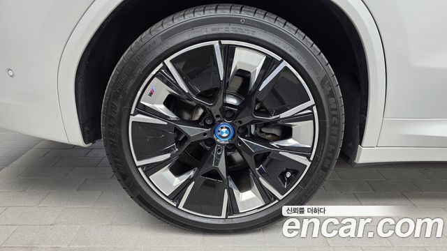 BMW iX3 M Sports — пробег 103 009 км — фото 5 из 5