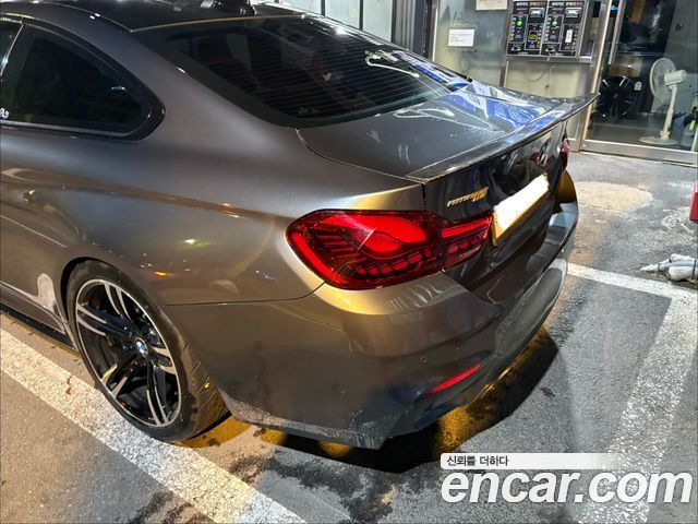 BMW M4 M4 Coupe — пробег 176 000 км — фото 5 из 5