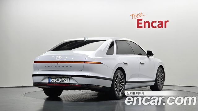 Hyundai Grandeur 2,5 Gasoline 2WD Calligraphy — пробег 14 898 км — фото 2 из 5