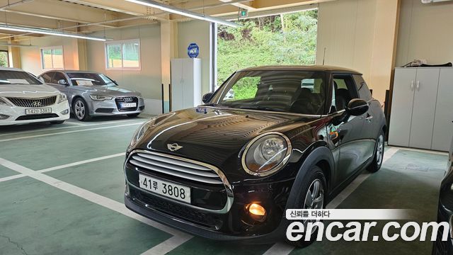Mini Cooper Mid 3rd — пробег 136 365 км — фото 2 из 5