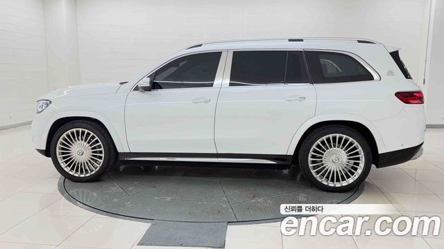 Mercedes-Benz GLS-Class Maybach GLS600 4MATIC — пробег 8 486 км — фото 3 из 5