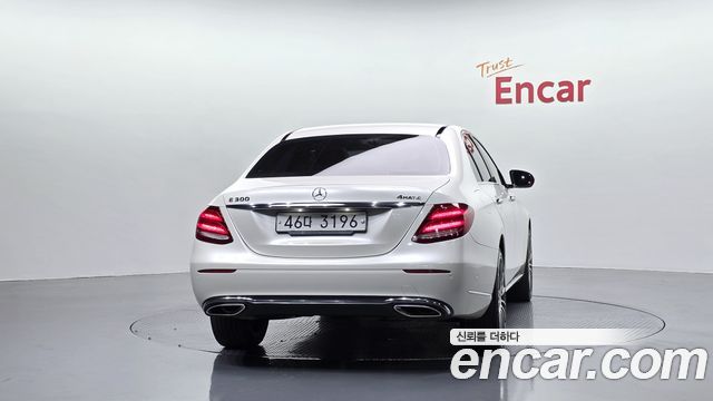 Mercedes-Benz E-Class E300 4MATIC Exclusive — пробег 93 407 км — фото 4 из 5