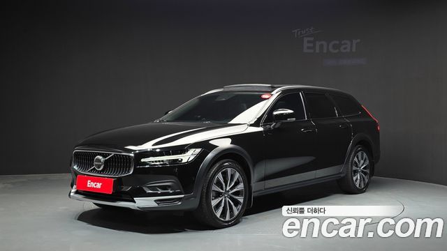 Volvo V90 B5 Ultimate AWD — пробег 54 700 км — фото 1 из 5