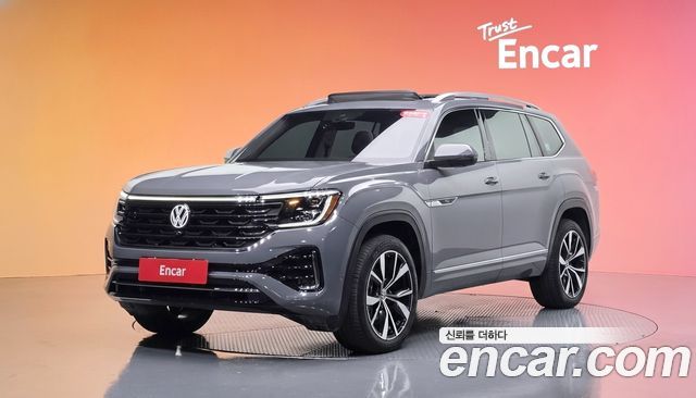 Volkswagen Atlas 2.0 TSI R-LINE 6-Seater — пробег 10 686 км — фото 1 из 5