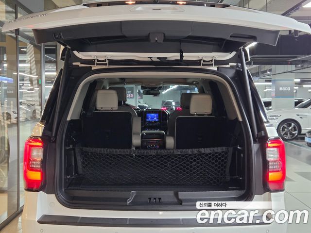 Ford Expedition Platinum 4WD 7Seater — пробег 60 000 км — фото 5 из 5