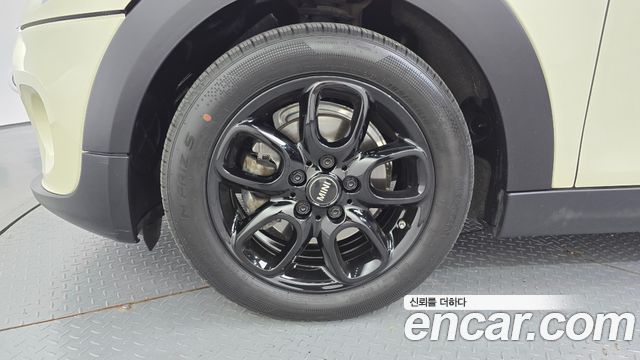 Mini Cooper из Кореи Encar