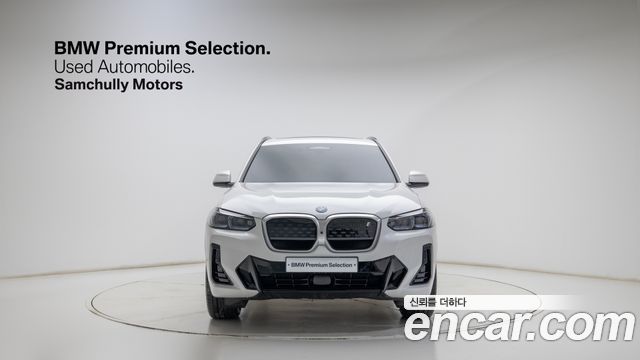BMW iX3 M Sports — пробег 5 300 км — фото 3 из 5