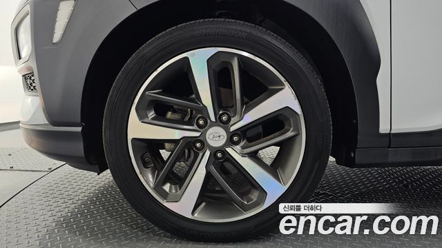 Hyundai Kona из Кореи Encar