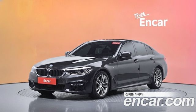 BMW 5-Series 530i xDrive M Sport Package Plus — пробег 126 526 км — фото 1 из 5