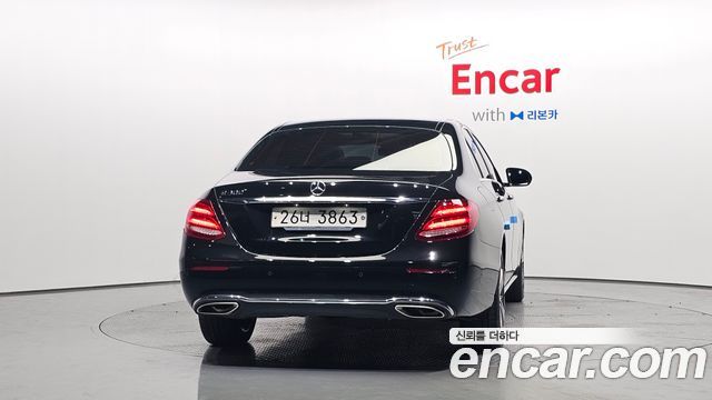 Mercedes-Benz E-Class E300 Avantgarde — пробег 109 994 км — фото 4 из 5