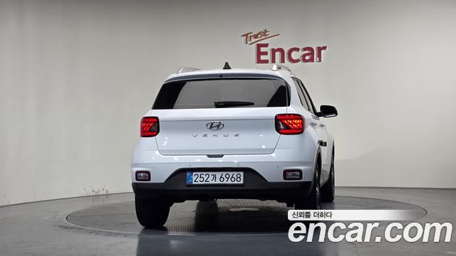 Hyundai Venue из Кореи Encar
