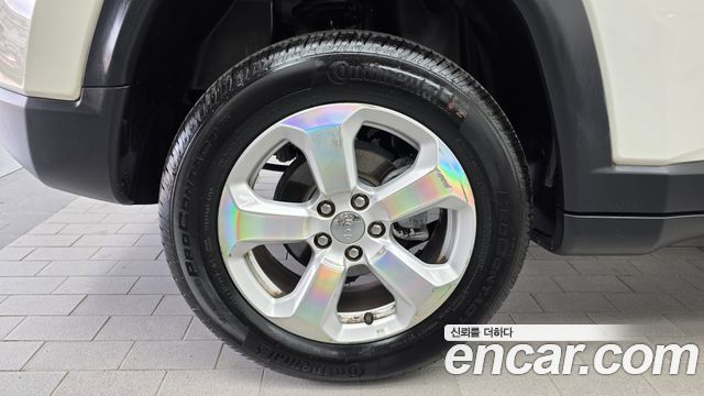 Jeep Compass 2.4 Limitied AWD — пробег 25 172 км — фото 5 из 5