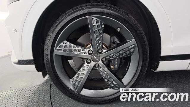 Genesis GV70 из Кореи Encar