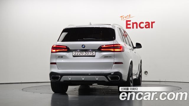 BMW X5 xDrive 30d M Sport — пробег 117 069 км — фото 4 из 5